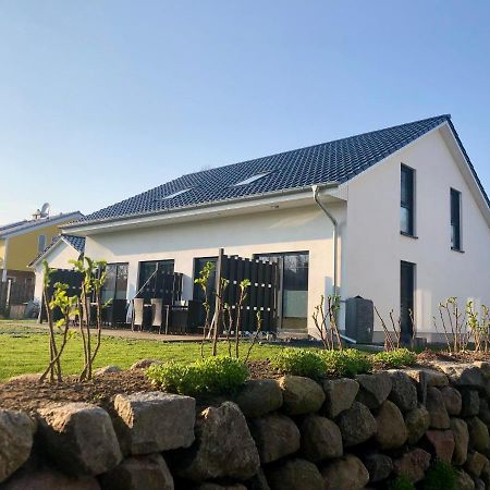 Ferienhaus Traumspot Wiek auf Rügen Buitenkant foto