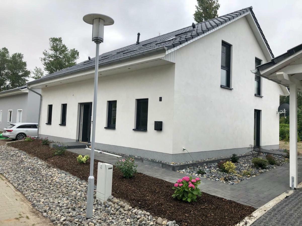 Ferienhaus Traumspot Wiek auf Rügen Buitenkant foto